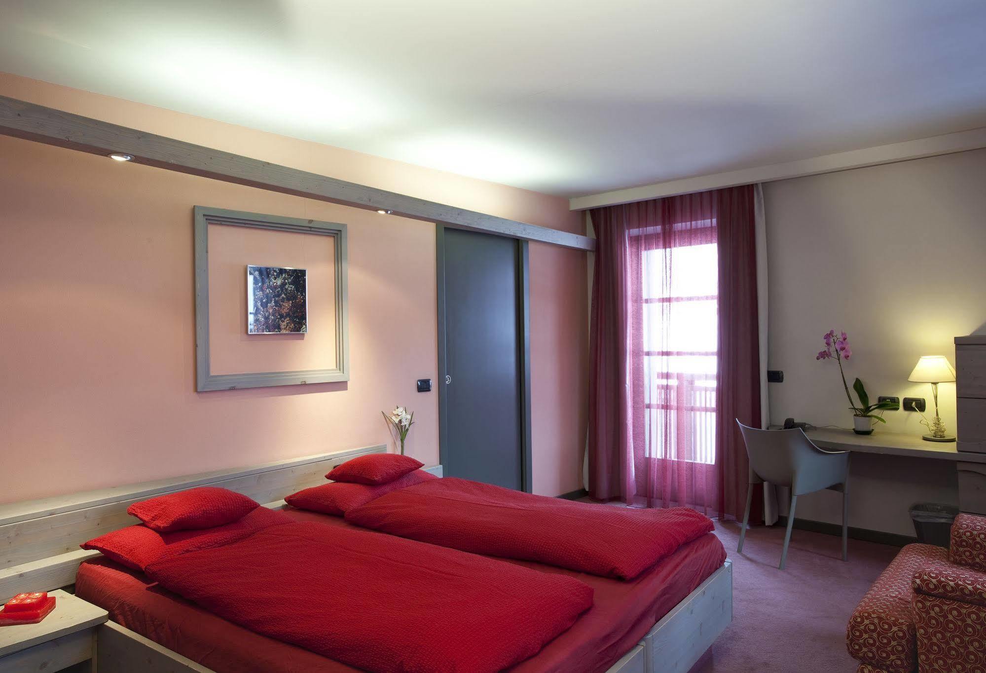 Hotel Marzia Livigno Exterior foto